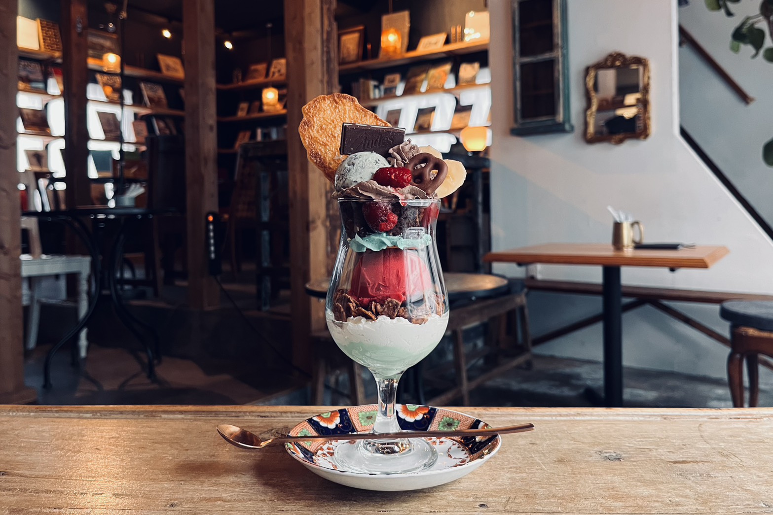 【PARC CAFE】「ショコラミントとカシスのパルフェ」のご紹介≪6/1(月)～8/2(日)提供≫